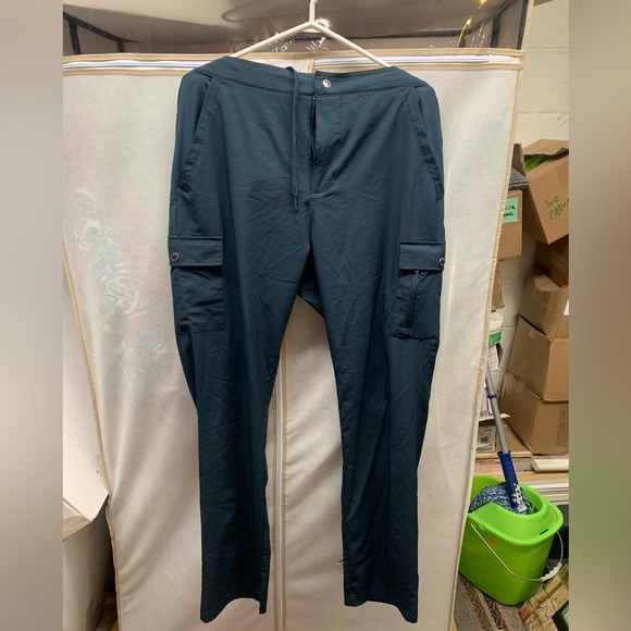 Mens L lightweight hiking cargo pants - Picture 2 of 7